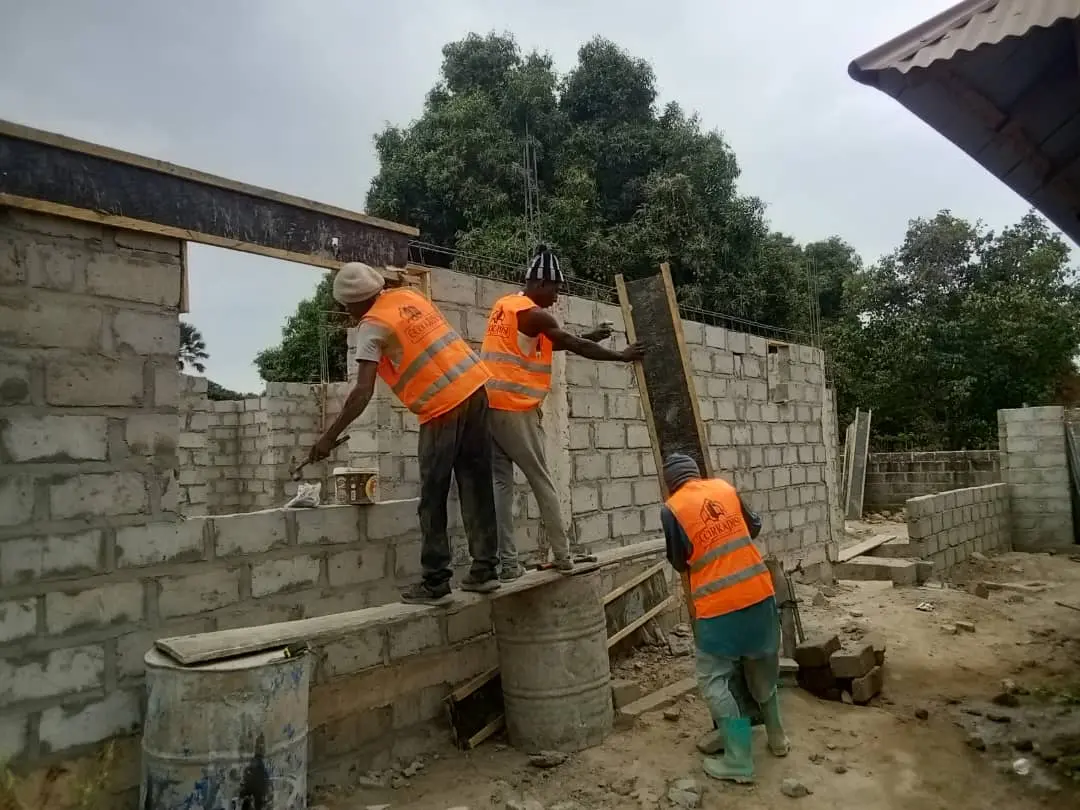 Gambia'da selden zarar gören ev